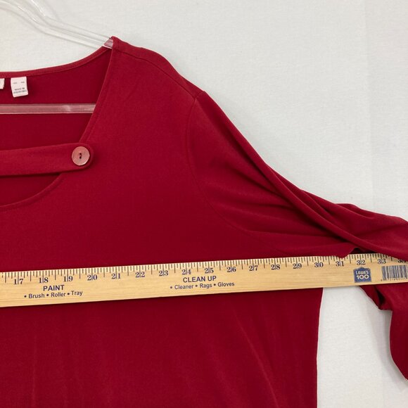Susan Graver size 4X Red Cut Out Detail Stretch Liquid Knit 3/4 Sleeve Blouse - Picture 5 of 9
